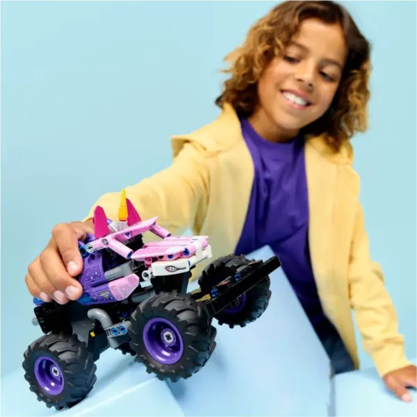 LEGO® Technic: Monster Jam™ Sparkle Smash™ - С издърпване назад (42220) изображение 4
