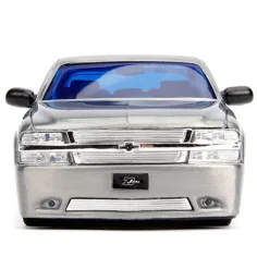 1999 Chevy Silverado Dooley метален автомобилен модел 1/24 - Simba Toys изображение 5