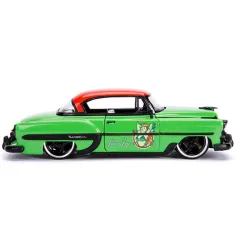 DC Comics: Фигура на Отровната Айви и метален автомобилен модел 1953 Chevy Bel Air 1/24 - Simba Toys изображение 3