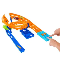 Hot Wheels: Двоен състезателен път с 2 състезателни автомобила - Mattel изображение 2