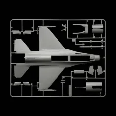 Italeri 1/48 F-16C Fighting Falcon самолетен модел изображение 5