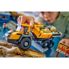 LEGO® City: Фронтален товарач и камион с платформа (60494) изображение 8