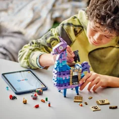 LEGO® Fortnite: Доставяща Лама (77071) изображение 4