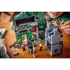 LEGO® Harry Potter™: Магьосническите магазини на Мракон-али™ (76471) изображение 6
