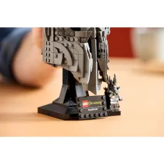LEGO® Icons: Властелинът на пръстените: Шлемът на Саурон (11373) изображение 6