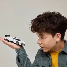 LEGO® Speed Champions: Bugatti Centodieci хипер спортен автомобил (77240) изображение 5
