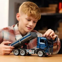 LEGO® Technic: Камион с платформа (42203) изображение 4