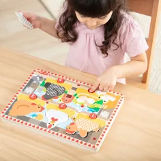 Melissa&Doug Push to Pop Puzzle – Щастливи кокошки дървен развиващ пъзел - Spin Master изображение 2