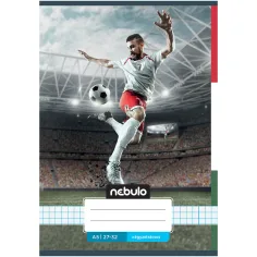 Nebulo: Тетрадка с квадратни клетки HUN с дизайн на футбол 27-32 A/5