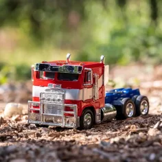 Transformers: Оптимус Прайм T7 метален автомобилен модел 1/32 - Simba Toys изображение 7