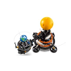 LEGO® Technic: Земята и обикалящата около нея Луна (42179) изображение 8